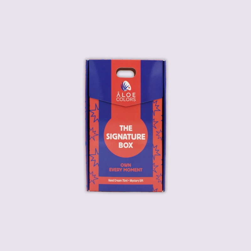 Aloe Colors The Signature Box με Κρέμα Χεριών 75ml & Mystery Gift, 1σετ